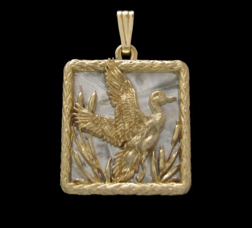 14K gold with mother of pearl