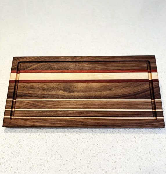 Edge-Grain Cutting board