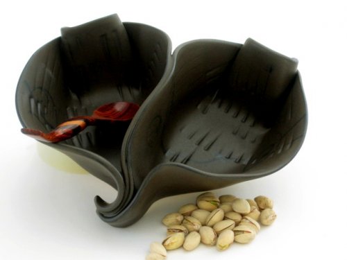 Two-sided serving dish